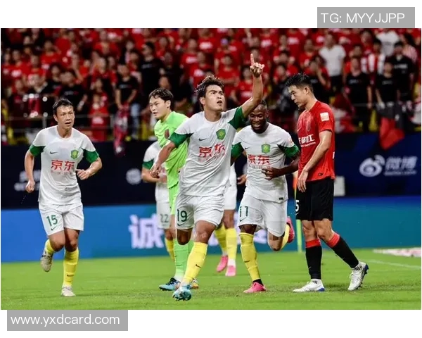 深圳篮球队在世界锦标赛积分榜上以53分稳居第一名展现强劲实力